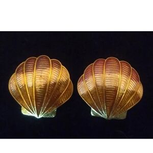 Vintage 1980s Sea Shell Cloisonné Enamel Pink & Red Beach Gold Tone Earrings